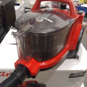 Arzum Clean Force Red Süpürge Resmen Çöp