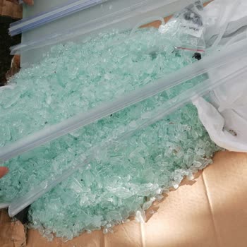 Koçtaş Duşakabinin 4 Camından 2sinin Kırık Gelmesi