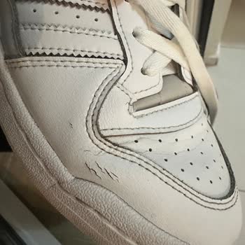 Adidas Kalitesiz Ürün Satıyor