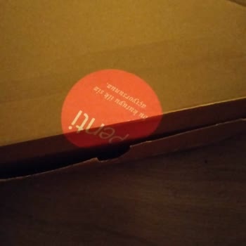 Trendyol Expres Veya Kargosu Penti İç Çamaşır Kargolarını Açıyor.