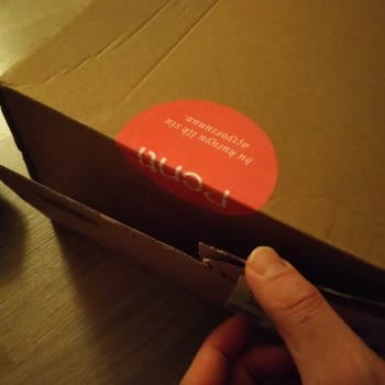 Trendyol Expres Veya Kargosu Penti İç Çamaşır Kargolarını Açıyor.