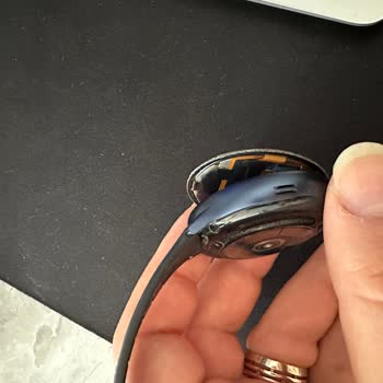 Samsung Telefon Samsung Watch Active 2 Kendiliğinden Ekran Açılması