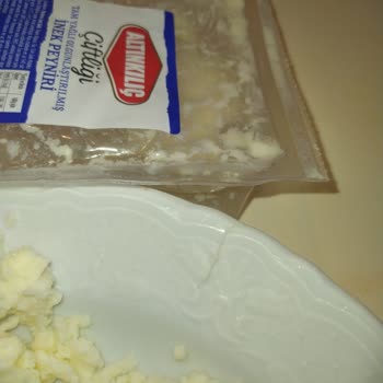 Altınkılıç Peynirden Çıkan Cisim