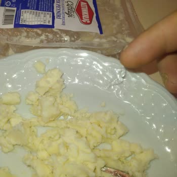 Altınkılıç Peynirden Çıkan Cisim