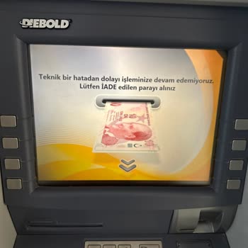 VakıfBank ATM'si Parama El Koydu