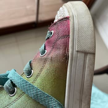 Skechers 2 Ayda Yırtılan Ayakkabı