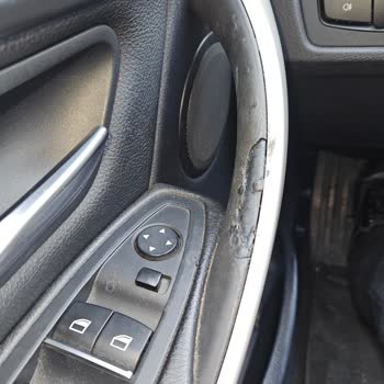 BMW 320I Kapı Kol Deformasyon