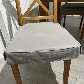 IKEA Sandalye Minderinin Rengi Soldu