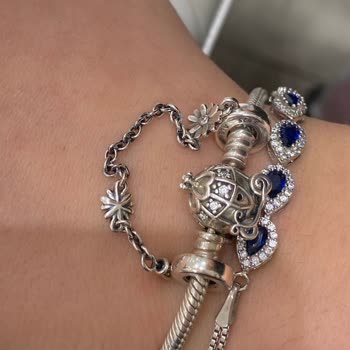 Pandora Mücevher Pandora Marmara Forum AVM Çalışanı Saygısızlık