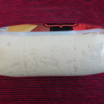 A101'den Aldığım Kiloluk Ahir Kaşar Buzdolabında Şişmiş