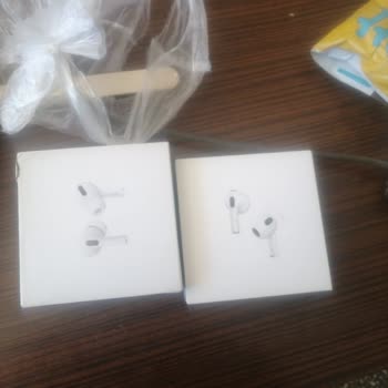 Gardrops Telefon Yerine Kulaklık Kutusu Geldi!