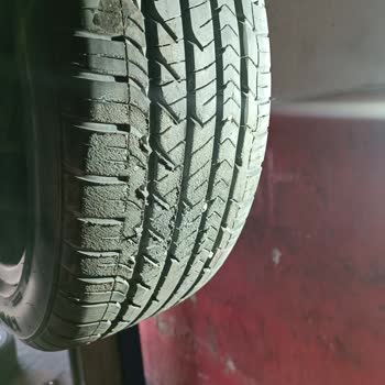 Goodyear Eagle Sport Lastiğin Parçalanması