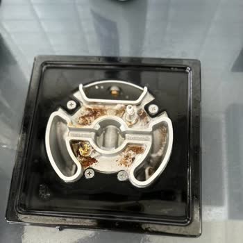 Bosch Ankastre Ocağın Kısa Sürede Kararması!