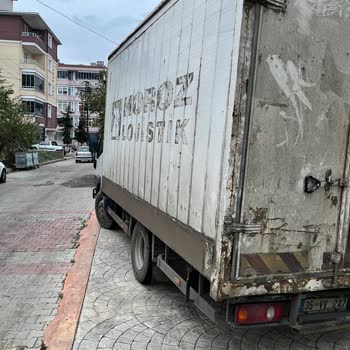 IKEA Dan Aldığım Ürünler Sokağa Bırakıldı