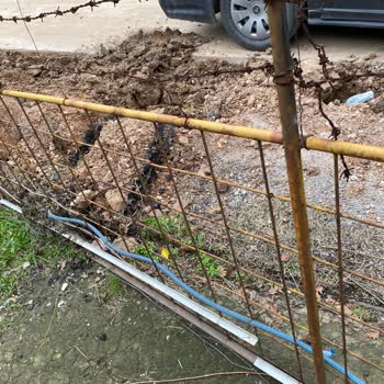 İZGAZ Saha Çalışanlarının Terbiyesizliği
