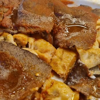 Baydöner İskenderin Yanında Islak Peçeteyle Sunum Yaptı