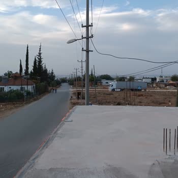 Akdeniz Elektrik Dağıtım Elektrik Direği Kaldırması