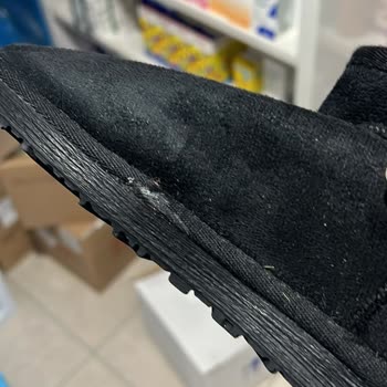 Enayakkabilar (Instagram) Kusurlu Ayakkabı Gönderdi!
