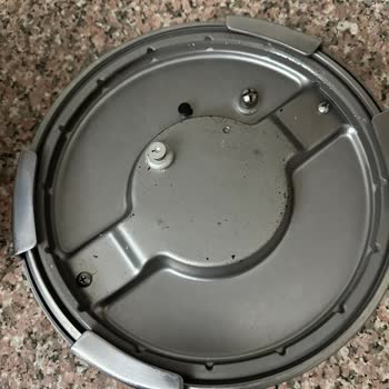 Patlayan Emsan Düşüklü Tencere