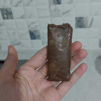 Eti Çikolata Paketten Yarım Çıktı