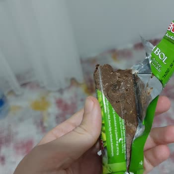 Eti Çikolata Paketten Yarım Çıktı