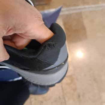 Skechers Ayakkabımın Arkası Açıldı