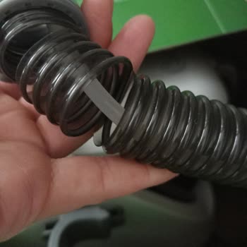 Kiwi Home Kiwi Kcc 4320 Halı Ve Koltuk Yıkama Makinesi Hortumu Yırtıldı