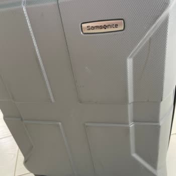 THY İle Uçuşta 2 Kez Parçalanmış Hasarlı Valiz