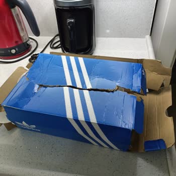 SuperStep Defolu Ayakkabı Ve Özensin Paketleme