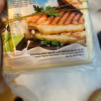 Gazi Bey Süt Çiftliği Gazi Bey Tam Yağlı Tost Peynirinden Sinek Çıktı