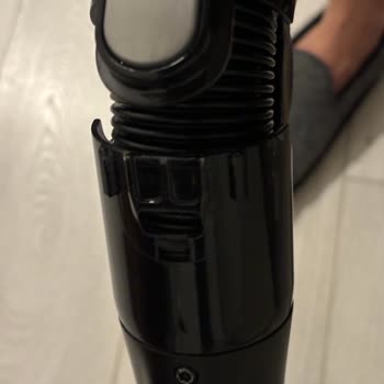 Bosch Unlimited Dikey Süpürge Dirsek Tırnağı Kırılması