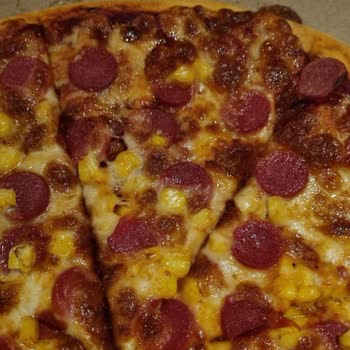 Pizza Hut Eksik Malzemeli Pizza
