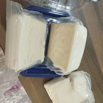 Tahsildaroğlu Vakumlu Peynirde Şok Koku!