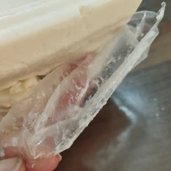 Tahsildaroğlu Vakumlu Peynirde Şok Koku!