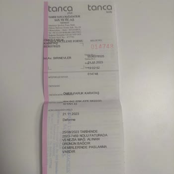 Tamer Tanca Ayakkabının Bağcık Deliği Kısmında Paslanmalar Meydana Gelmesi