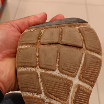İki Adet Skechers Ayakkabı Hatalı Olur Mu?