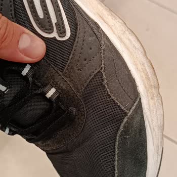 İki Adet Skechers Ayakkabı Hatalı Olur Mu?
