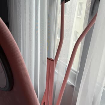 Perilla Ütü Masası Parçalandı