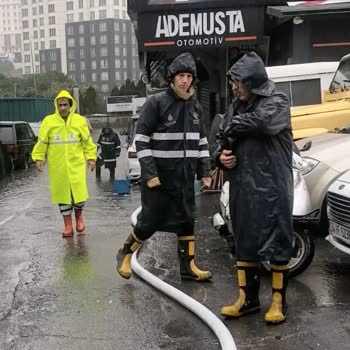 Sarıyer Belediyesi Dükkanları Su Bastı Sarıyer
