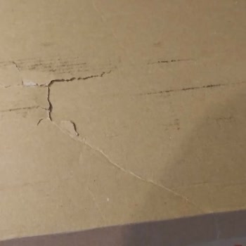 Penti Yurtiçi Kargo Teslimatı Yırtık Paket