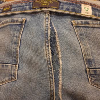 Colin's Kot Pantolon Şerit Halinde Yırtıldı
