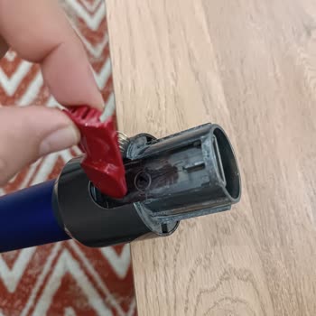 Dyson Markası Pişmanlıktır. Açıp Okuyun.