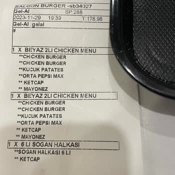 Saloon Burger İstediğim Ürünü Değil De Personelin Tercih Ettiği Ürünü