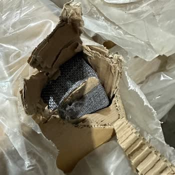 Vivense Yırtık Hasarlı Ve Yanlış Ürün Teslim Ettiler