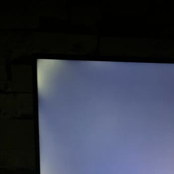 Vestel Sorunlu Televizyonla İlgilenmiyor