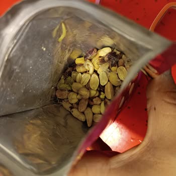 Simbat Kuruyemiş Taze Olması Beklenen Kuruyemişte Kurt Şoku!