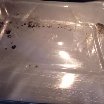 Beko Fırındaki Geçmek Bilmeyen Lekeler