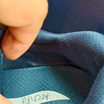 Skechers Ayakkabı Topuk İç Kısımda Yırtık Oluşması