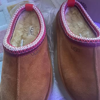Vega Spor Ugg Terlik Siparişim İkidir Defolu Geliyor!