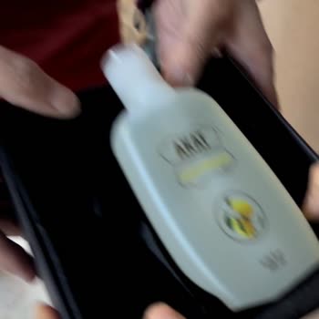 Biruni E-Ticaret Pazarlama (Şişli) Projeksiyon Yerine Kolonya!